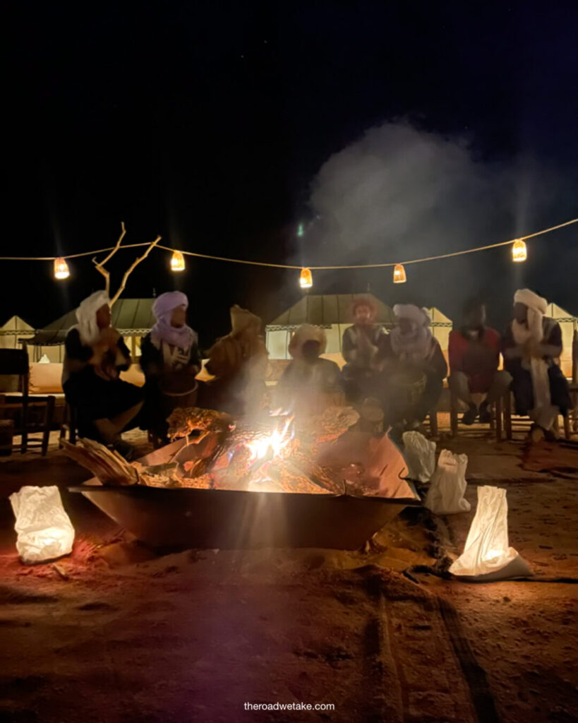 evening in desert luxury camp merzouga