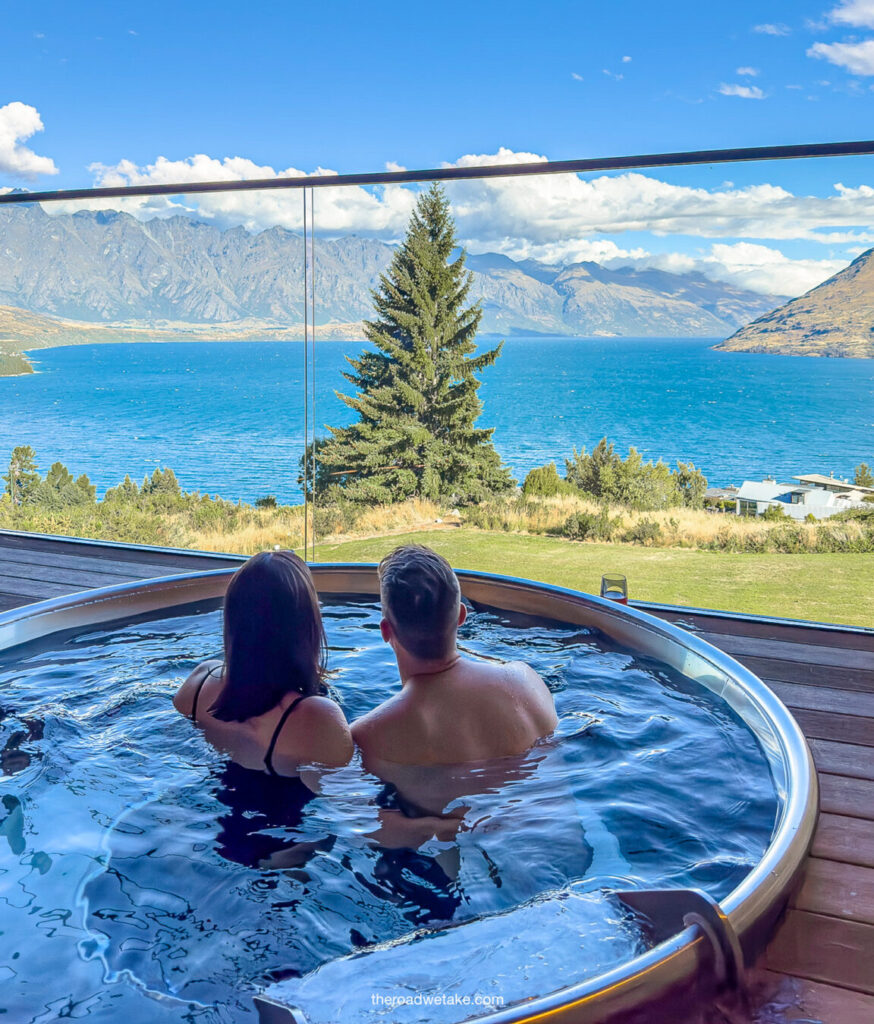 kamana lakehouse soak tub in queenstown, new zealand