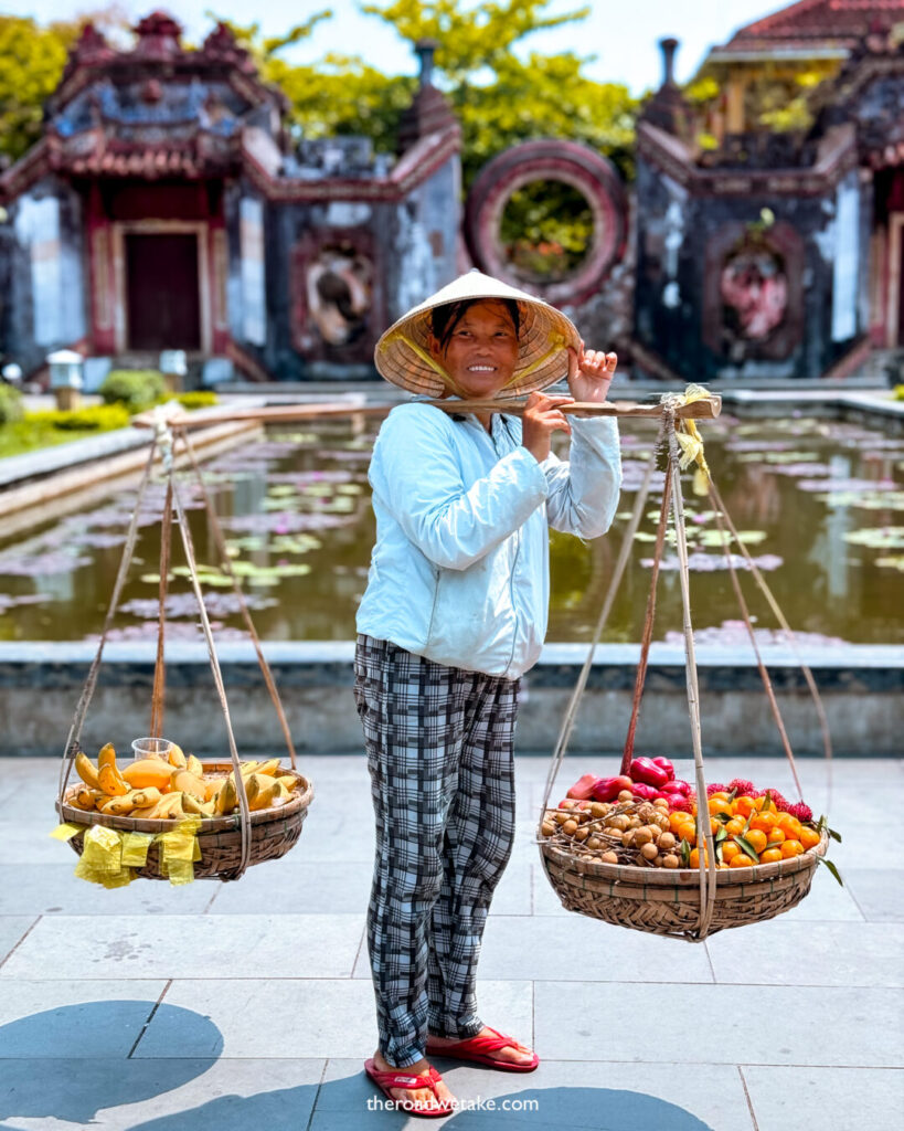 hoi an vendor selling fruit