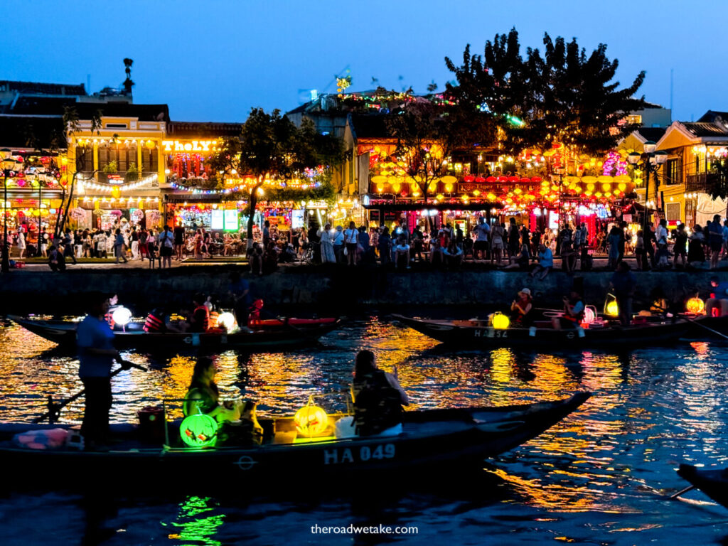 hoi an vietnam at night