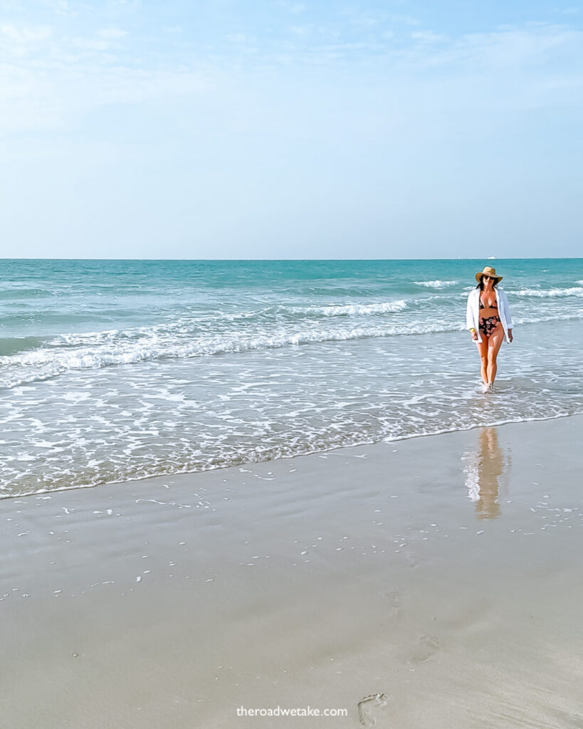 saadiyat beach club in abu dhabi