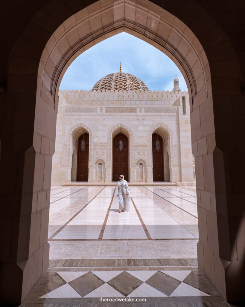 sultan qaboos grand mosque, oman