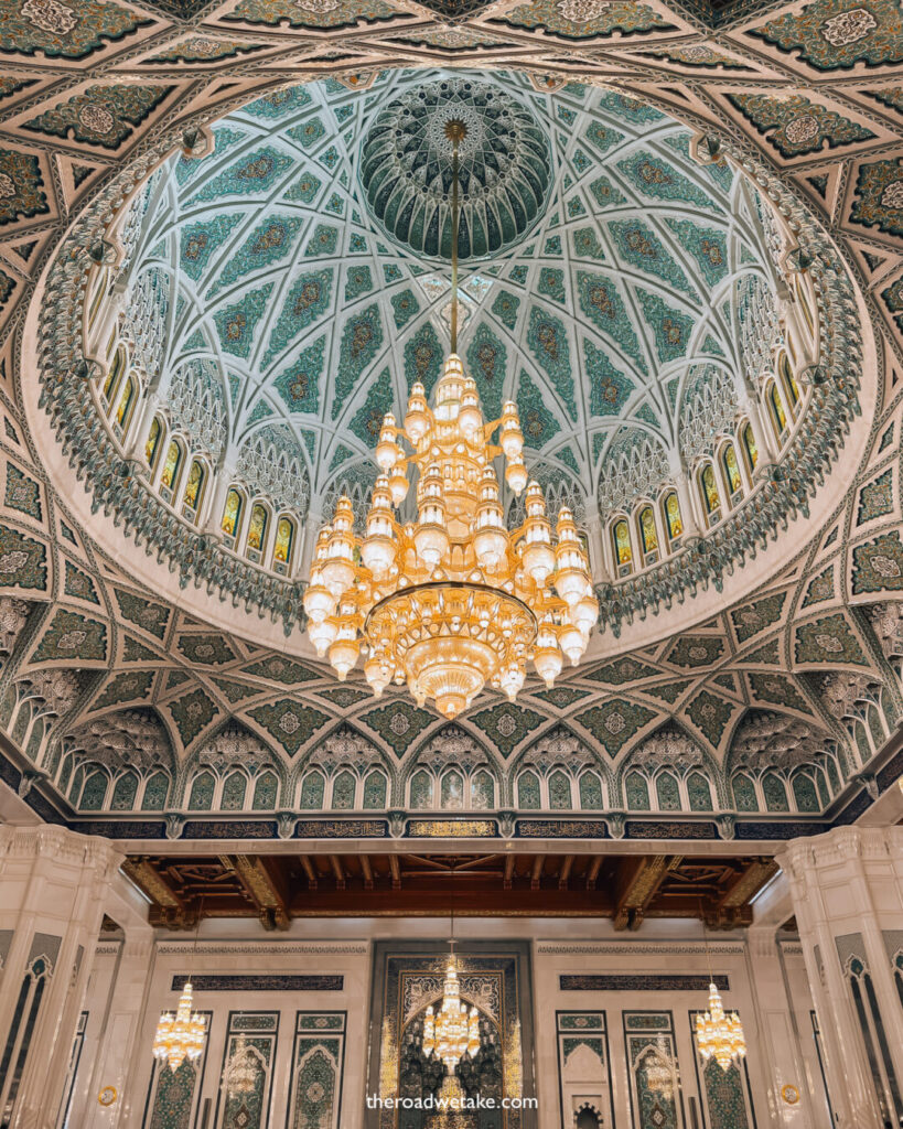 sultan qaboos grand mosque, oman